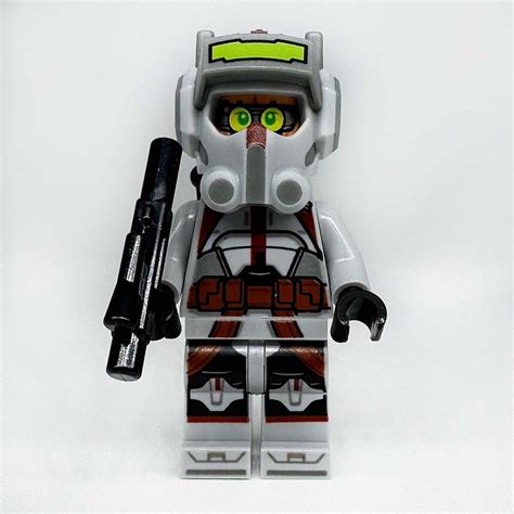 10 Essential Lego Tech Minifigures To Collect