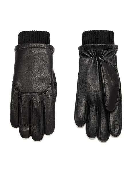 5 Essential Leather Tech Gloves For Your Daily Grind