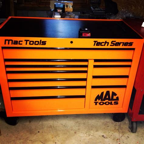 5 Must-Have Tools In The Mac Tool Tech Series Box