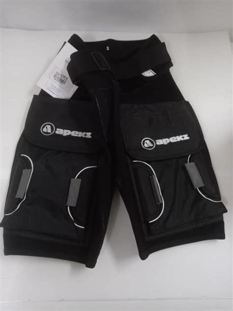 5 Ways Apeks Tech Shorts Revolutionize Scuba Diving