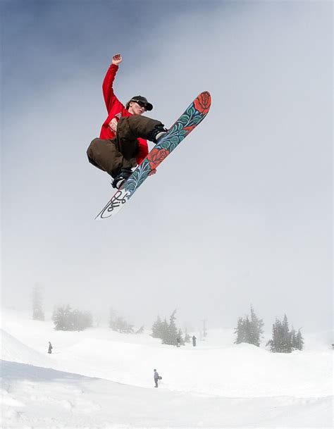 5 Ways Lib Tech Dynamiss Elevates Your Snowboarding Experience