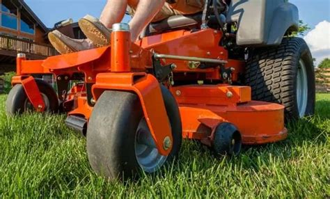 5 Ways Mower Tech Twinsburg Enhances Lawn Care