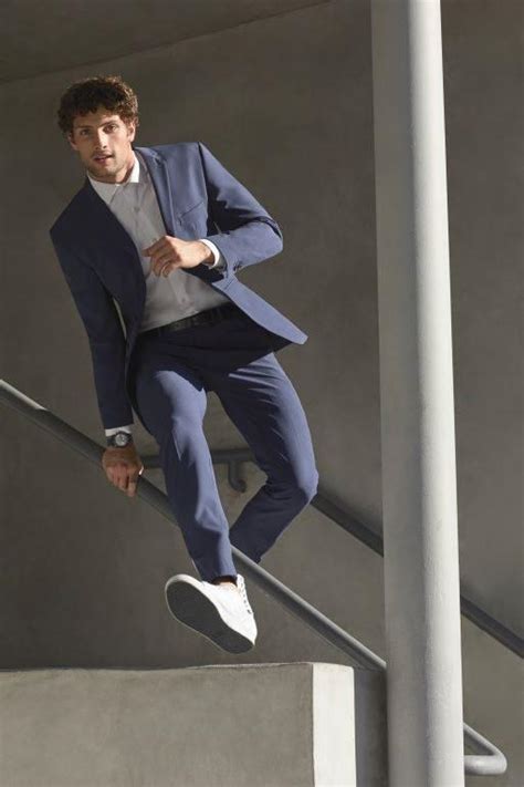 5 Ways Perry Ellis Tech Suits Elevate Your Style