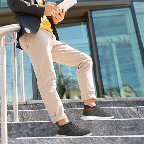 5 Ways Slim Chinos Revolutionize Mens Tech Wear