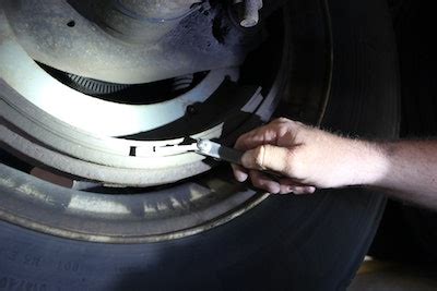 5 Ways To Inspect Your Truck With Brake Tech Tools