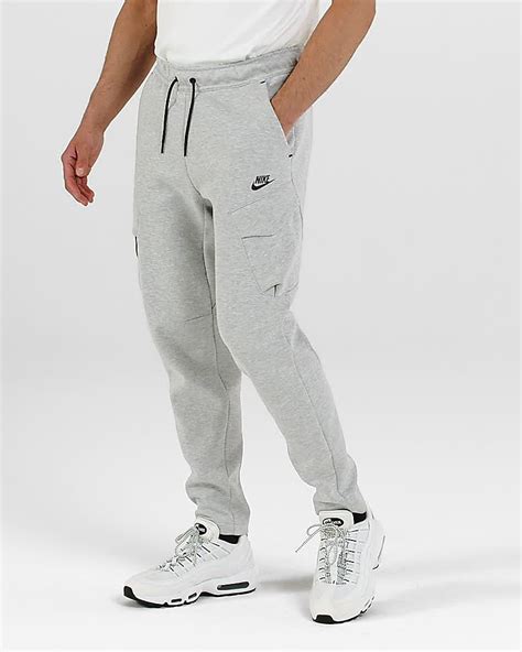 5 Ways To Style Nike Tech Fleece Utility Pants