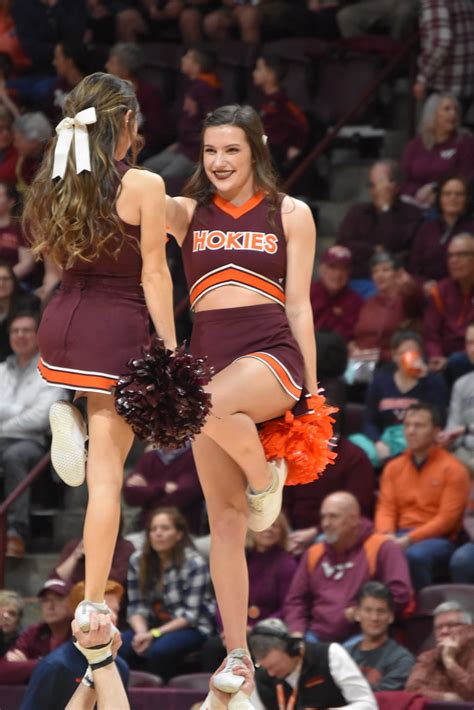 5 Ways Va Tech Cheerleaders Boost School Spirit