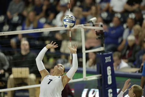 5 Ways Western Iowa Tech Volleyball Dominates The Court