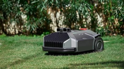 7 High-Tech Gadgets Revolutionizing Lawn Care