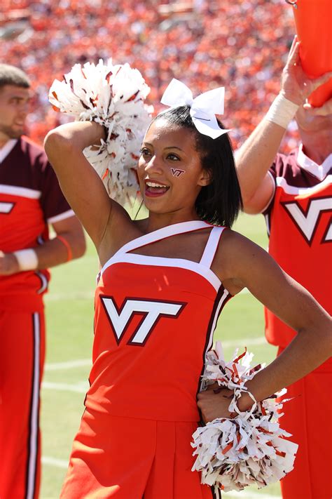 7 Ways To Show Your Virginia Tech Cheer Spirit