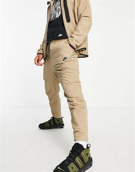 7 Ways To Style Khaki Tech Fleece