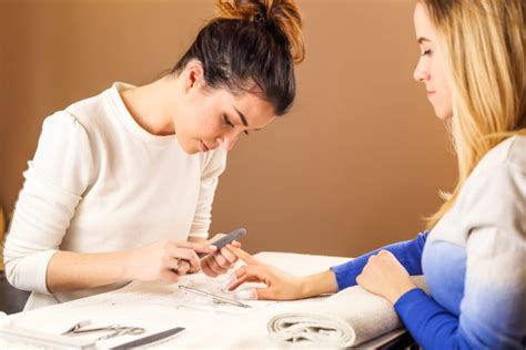 Become A Nail Tech In Connecticut: Top Schools Guide