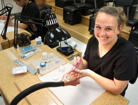 Best Nail Tech Schools In Orlando