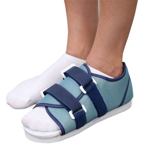 Best Shoes For Surgical Technicians On Their Feet