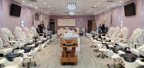 Experience Luxury At High Tech Nail Salons Near You