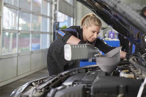 Lube Tech Jobs At Dealerships: Career Opportunities Explained