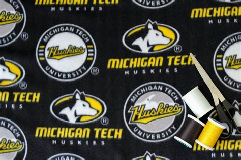 Michigan Tech Fleece For Media Night: A Stylish Essential