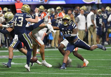 Noah Collins Georgia Tech Football Star Spotlight