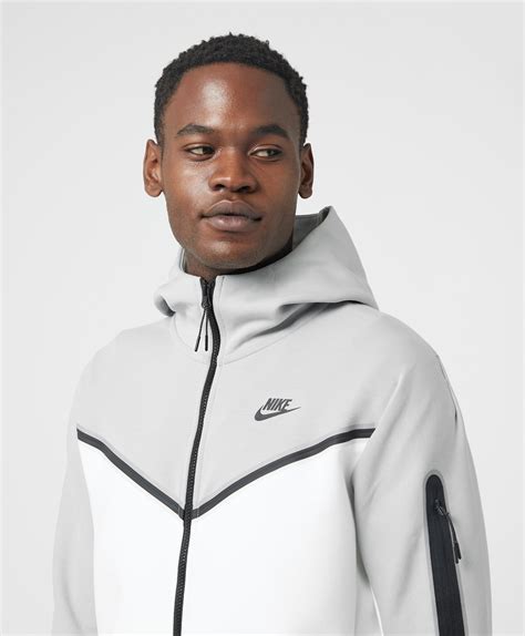 Snipes Nike Tech: Elevate Your Style