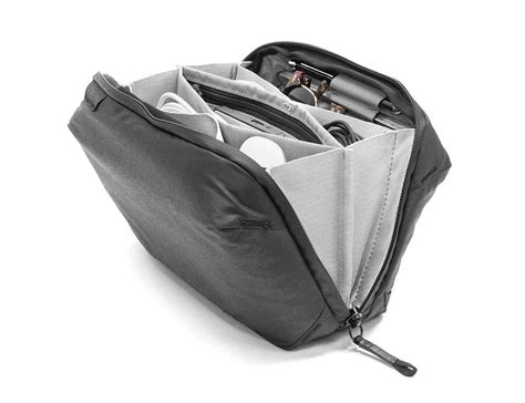 Tech Travel Pouch: Organize Your Gadgets On The Go