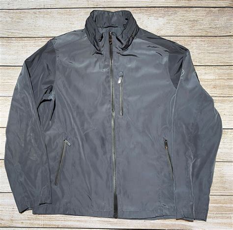 Tumi Tech Jacket Review And Buying Guide