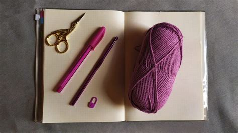 What Is A Knitting Tech Editor Role